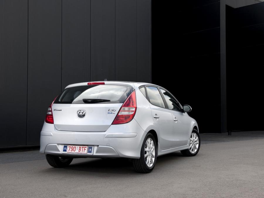  Hyundai i30 Blue Drive (FD) 2010 года  (фото 25 из 26)